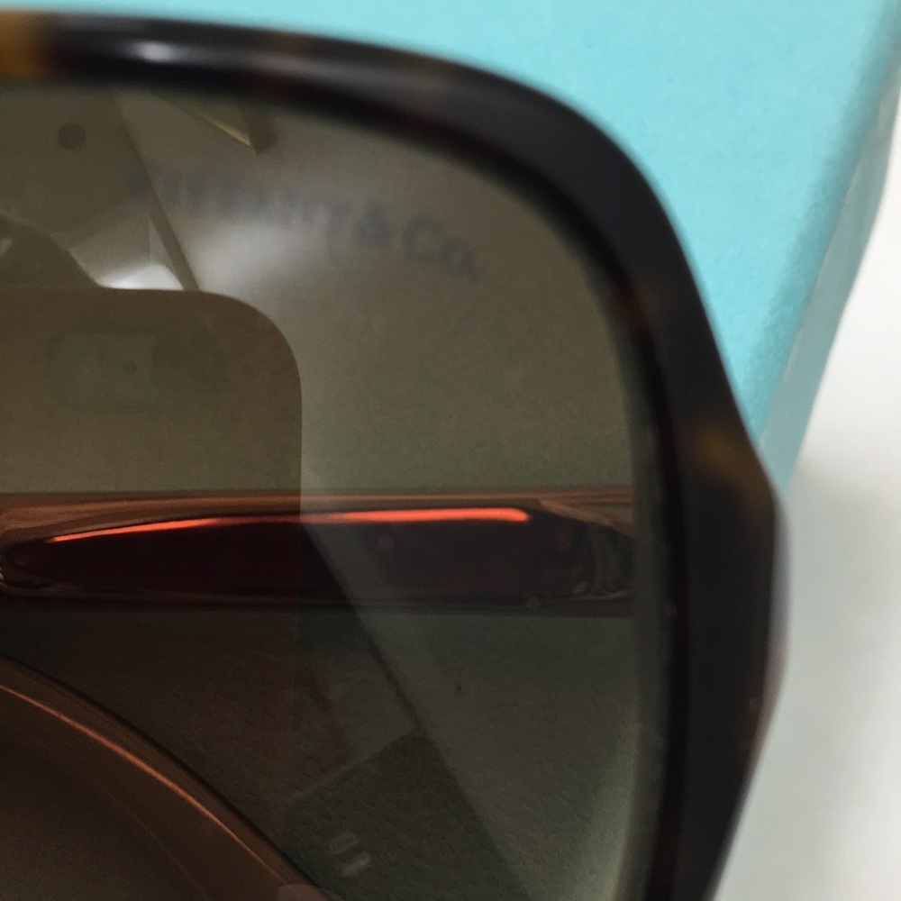❌SOLD❌TIFFANY CRYSTAL TORTOISESHELL SUNGLASSES - Picture 7 of 8